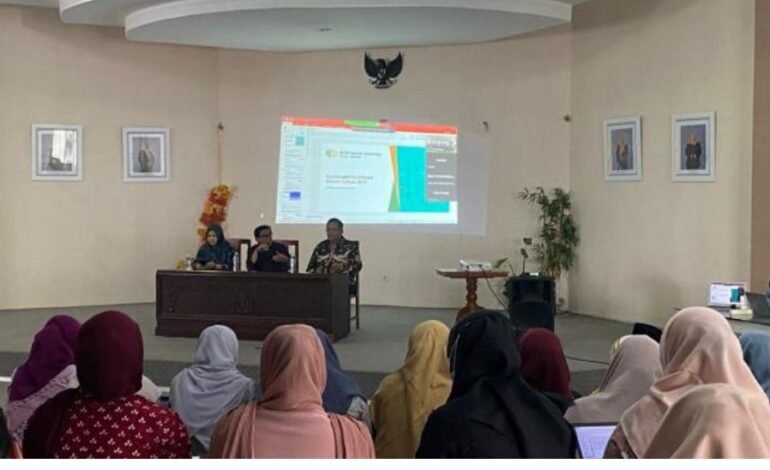 111 Dosen UIN Malang Ikuti Sosialisasi Sertifikasi 2025, LPM Tekankan Integritas dan Produktivitas Akademik