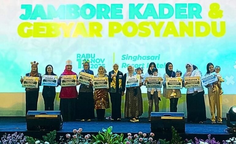 Desa Pesanggrahan Sabet 2 Penghargaan di Gebyar Posyandu Kota Batu 2025