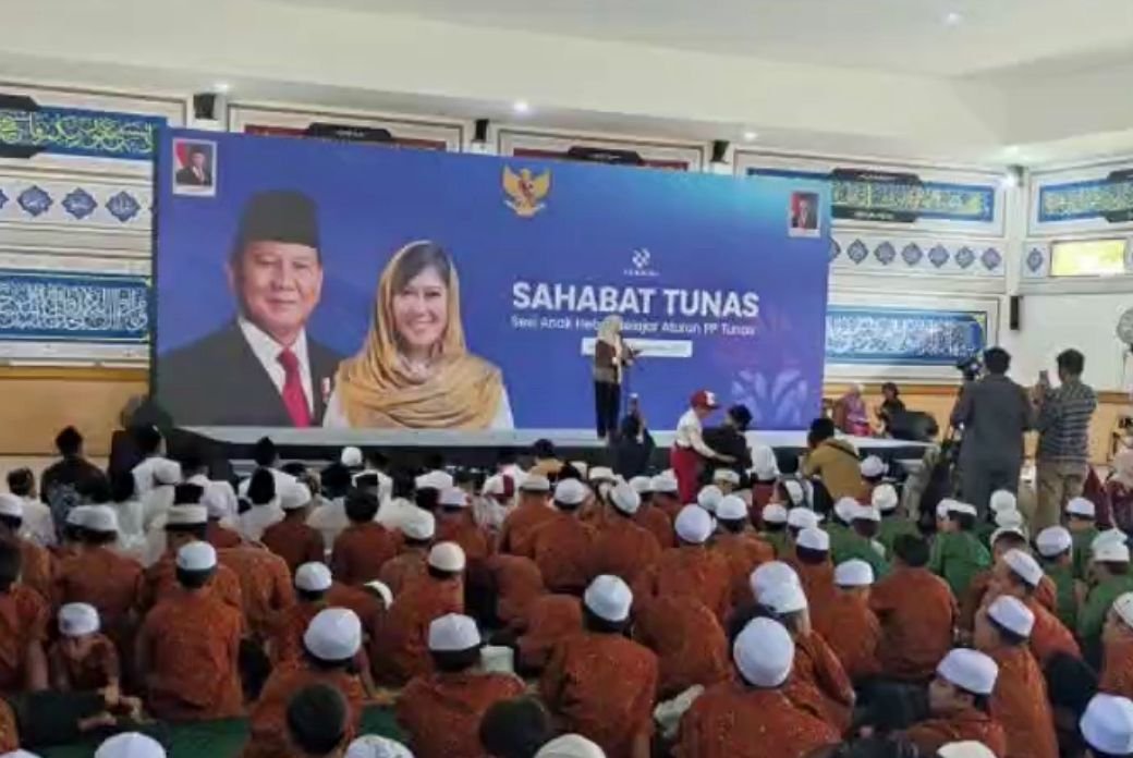 Program Sahabat Tunas Beri Bekal Keamanan Digital untuk 400 Santri Ponpes Bahrul Maghfiroh