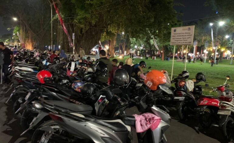Ramai Pengunjung Usai Revitalisasi, Alun-alun Merdeka Dihadapkan Tantangan Parkir dan PKL