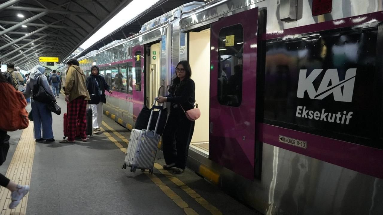 Libur Panjang Isra Miraj, KAI Daop 8 Surabaya Operasikan 5 KA Tambahan