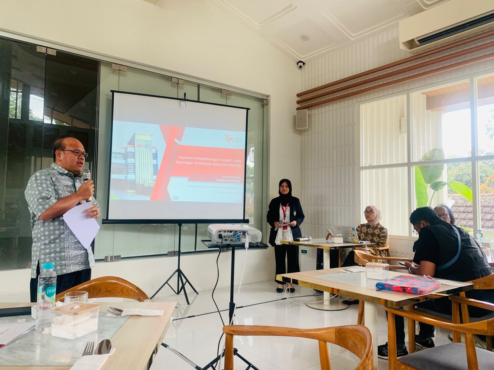 OJK Malang Pastikan Sektor Jasa Keuangan Stabil hingga November 2025, Kredit Tumbuh dan Risiko Terkendali