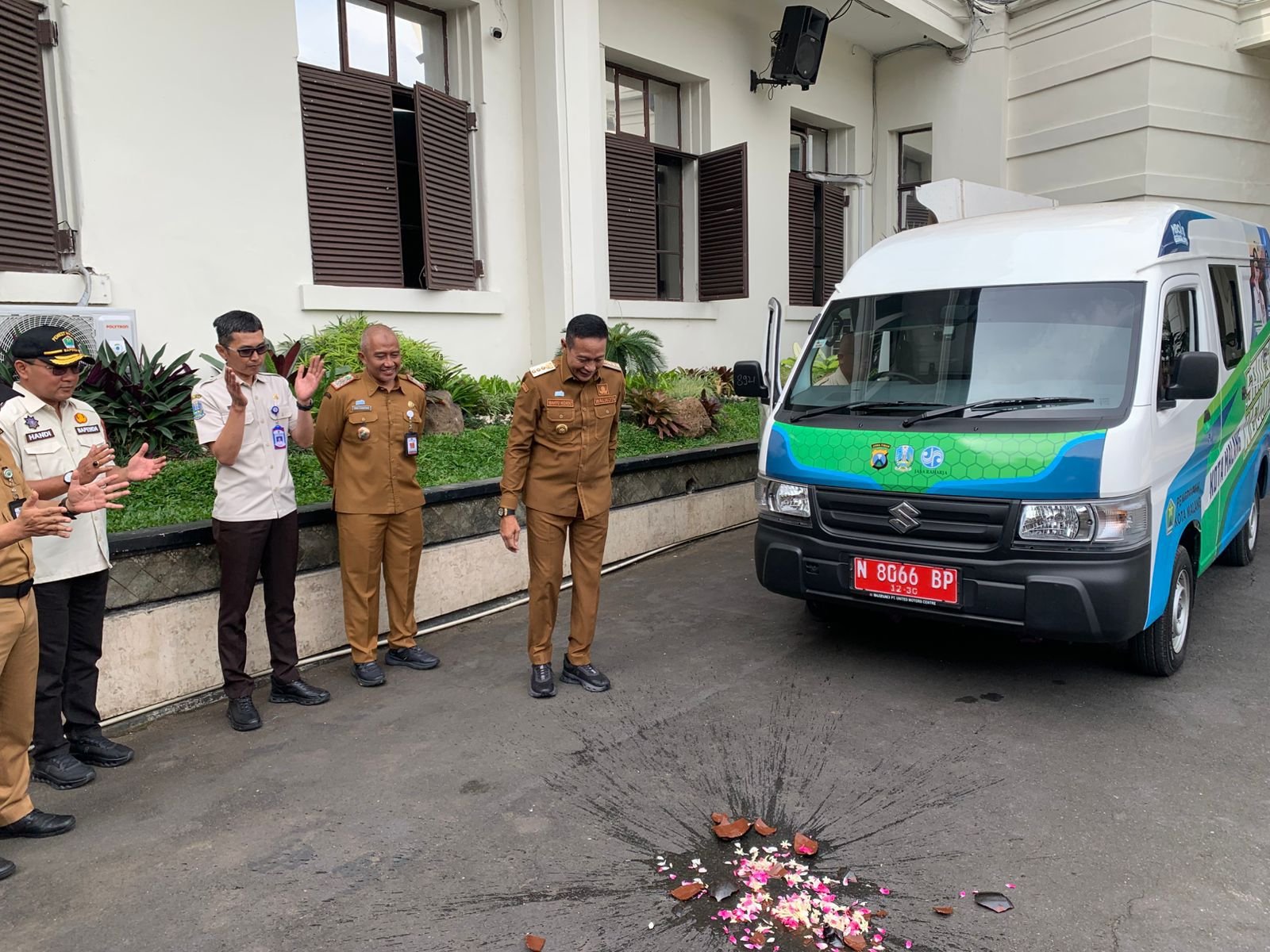 Pemkot Malang Resmi Mengoperasikan Mobil Layanan Pajak Kendaraan Bermotor (PKB)