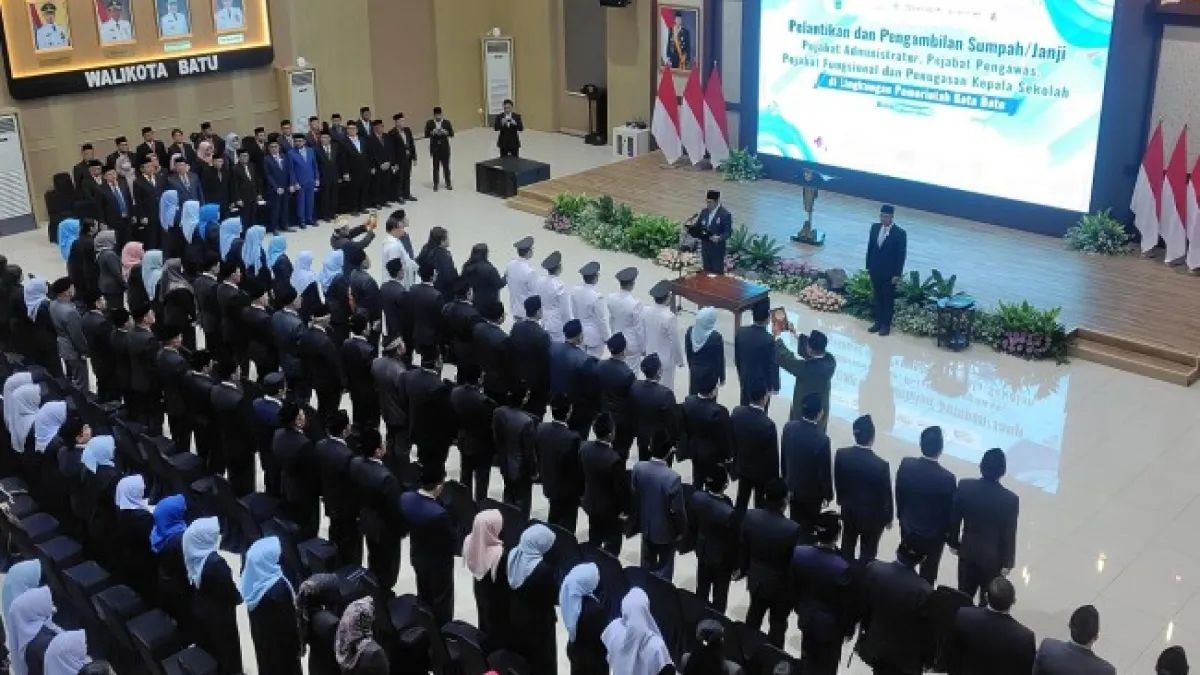Wali Kota Batu Mutasi 137 Pejabat Administrator Hingga Kepala Sekolah dan Lurah