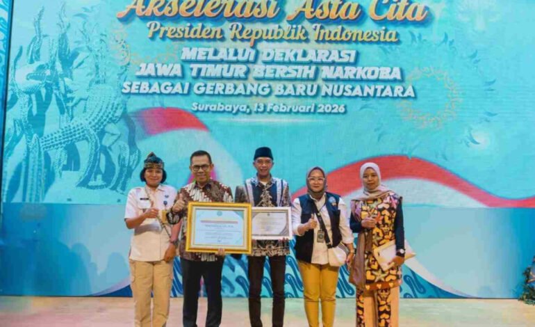 Raih Penghargaan BNN RI, Wali Kota Batu Tegaskan Perang Lawan Narkoba Harus Dilakukan Bersama