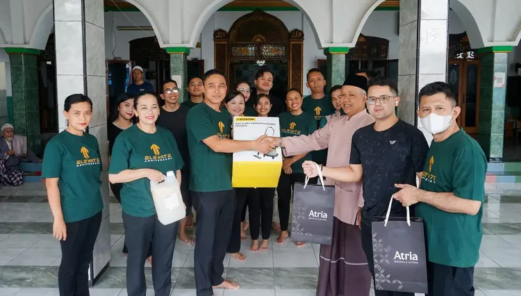 Ramadan Penuh Makna! Atria Hotel Malang Tebar Kepedulian di Tiga Rumah Ibadah