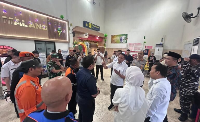 Wali Kota Malang Tinjau Stasiun, 8ribu Lebih Penumpang KA Diprediksi Berangkat–Datang Hari Ini