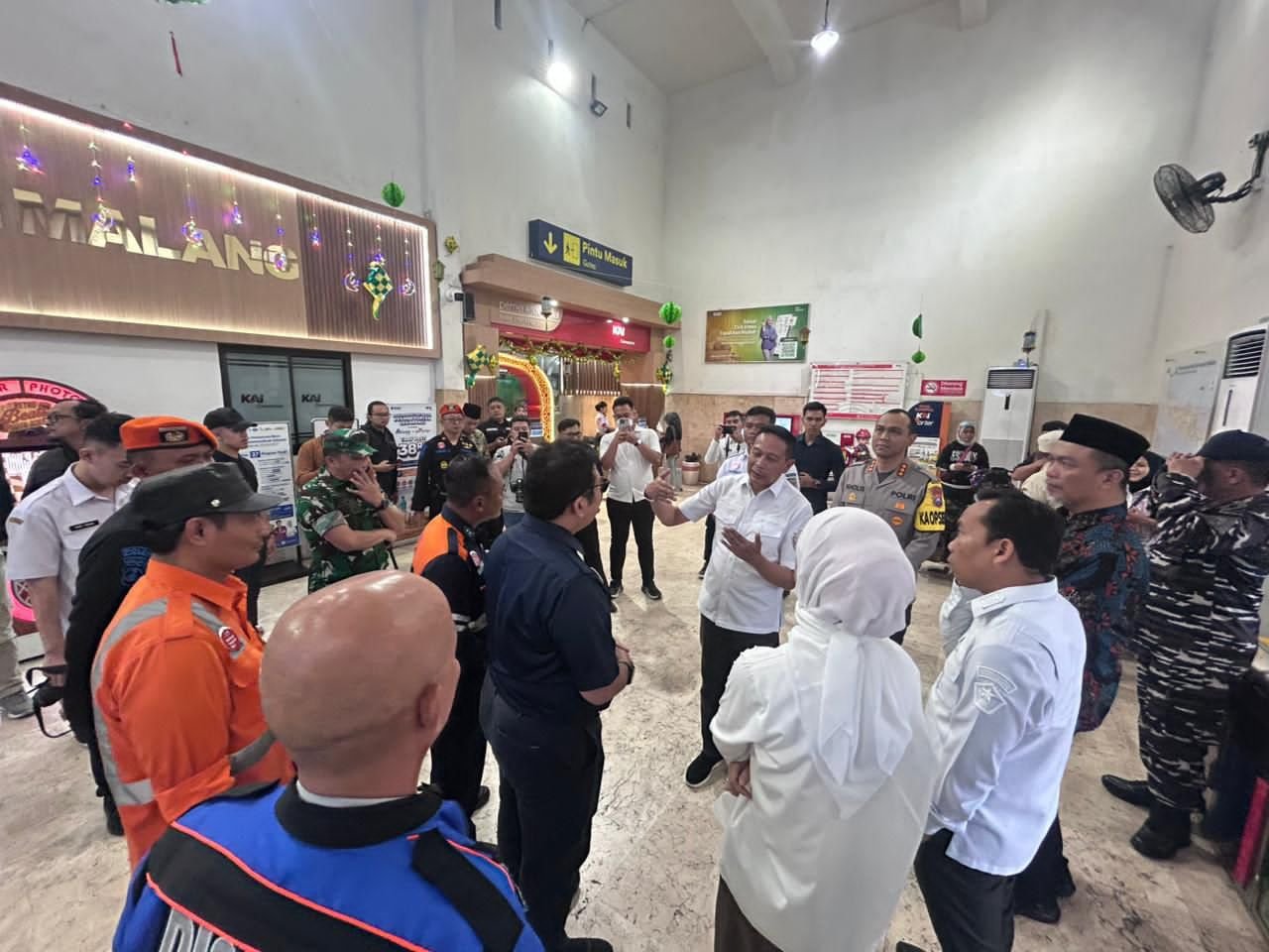 Wali Kota Malang Tinjau Stasiun, 8ribu Lebih Penumpang KA Diprediksi Berangkat–Datang Hari Ini