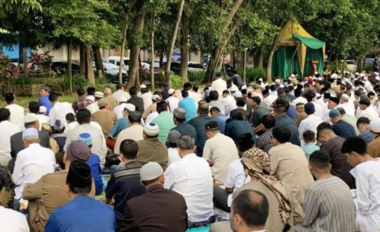 Sebagian Warga Malang Salat Id Lebih Awal, Ikuti Rukyat Hilal Global 19 Maret 2026