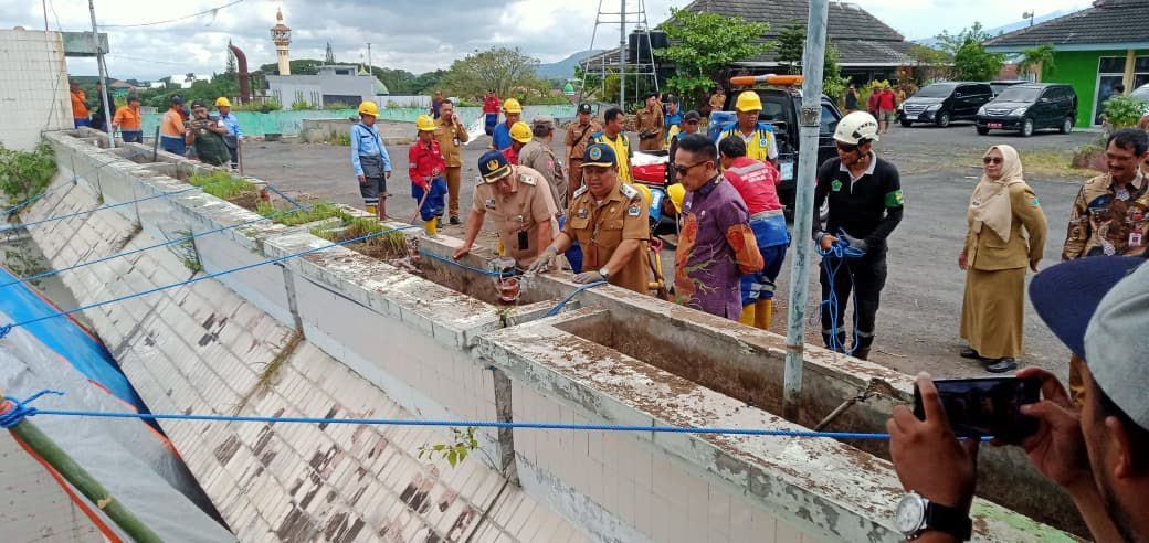 Wali Kota Malang Perintahkan Bongkar Rooftop Pasar Besar yang Rawan Roboh, Target Tuntas Sepekan