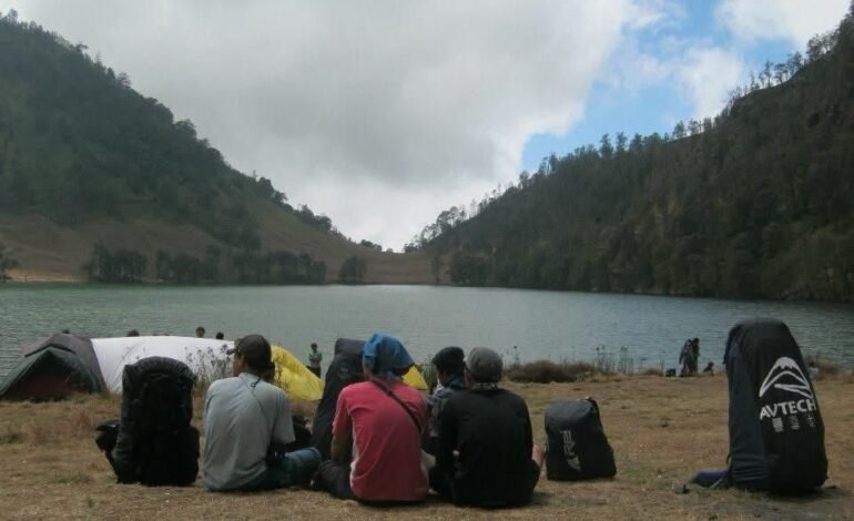 Kabar Gembira! Pendakian Gunung Semeru Dibuka Lagi, Kuota 200 Orang per Hari