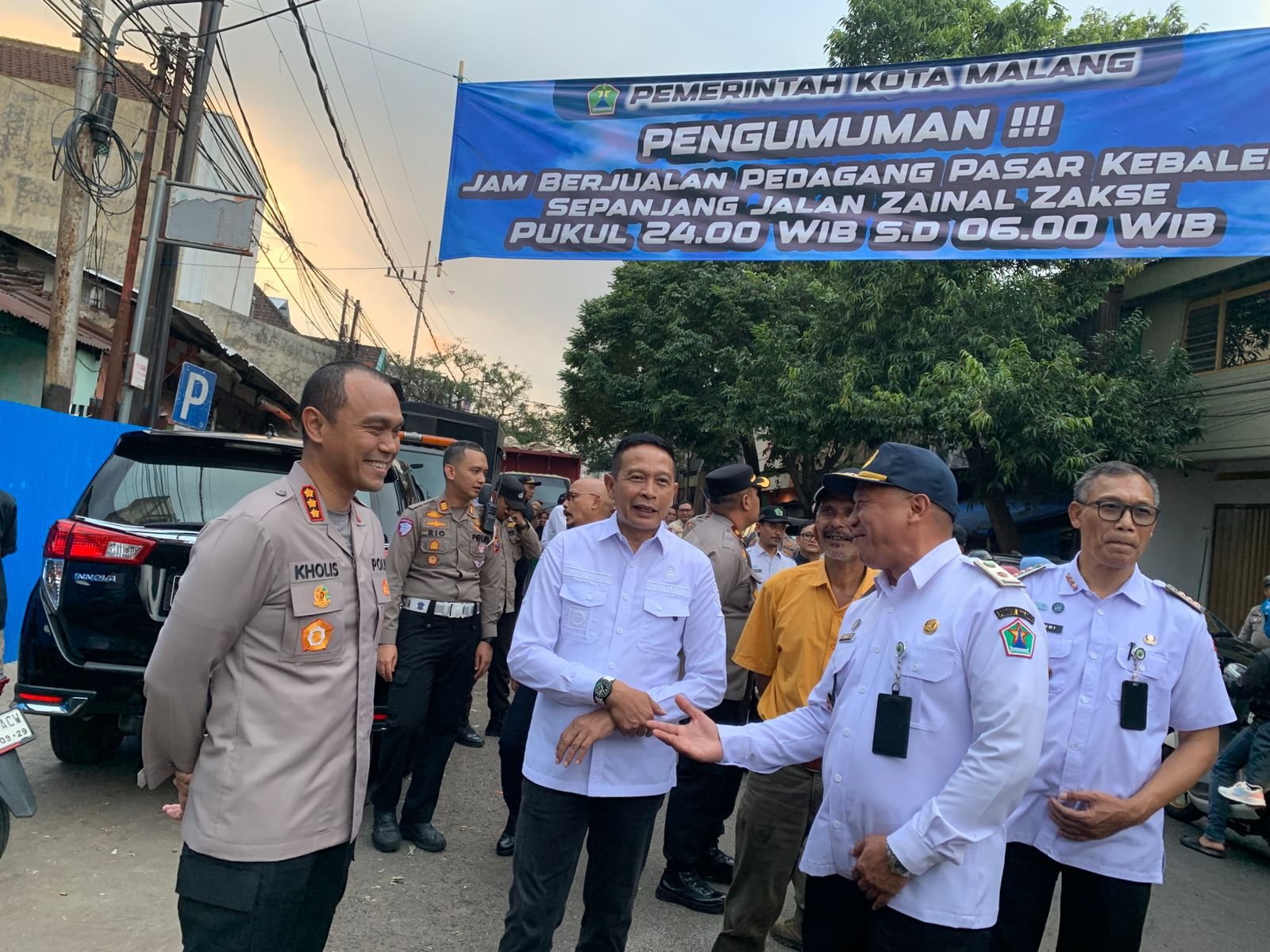 PKL Ditertibkan, Jalan Kebalen Kini Lancar, Pemkot Batasi Jam Jual dan Relokasi Pedagang