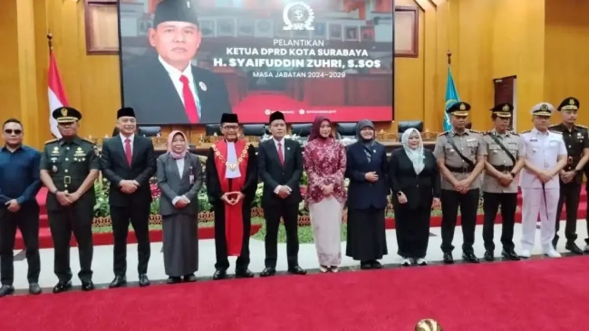 Syaifuddin Zuhri Resmi Pimpin DPRD Surabaya 2024–2029, Dilantik Lewat Prosesi Khidmat