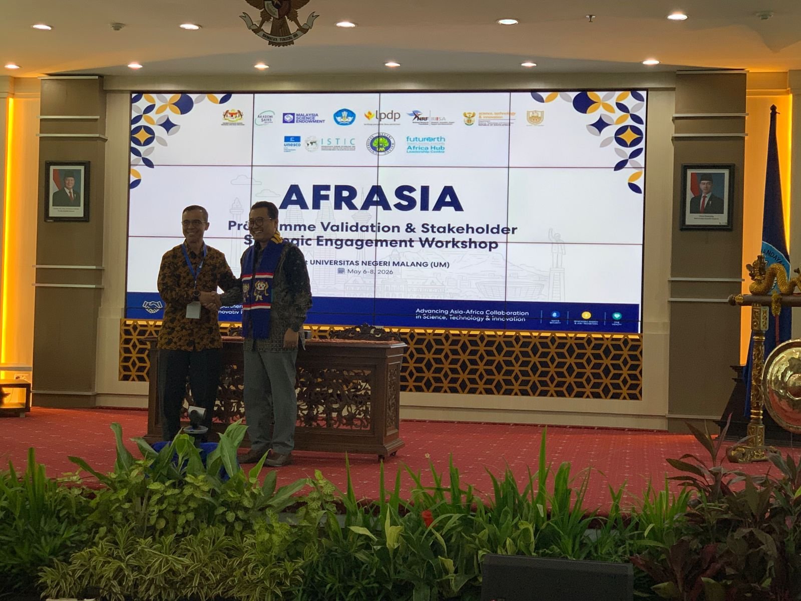 AFRASIA Ditutup di UM, Kemdiktisaintek Dorong Riset Asia-Afrika Tembus Industri dan Berdampak Nyata