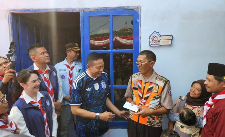 Wali Kota Malang Dukung Program Bedah Rumah Pramuka, Empat Rumah Warga Tak Layak Huni Mulai Direnovasi