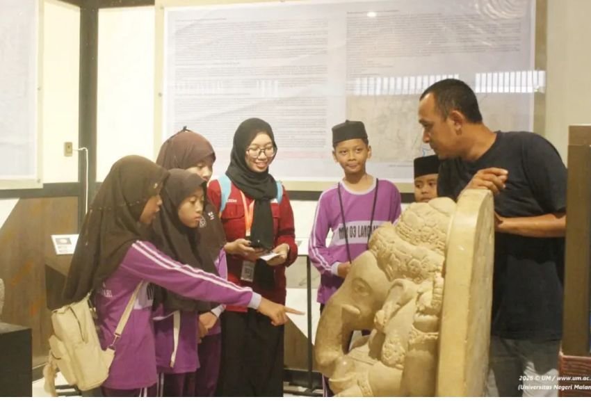 Bakti Literasi 2026 UM Libatkan 65 Siswa Singosari, Resmikan Pojok Literasi dan Donasikan 35 Buku