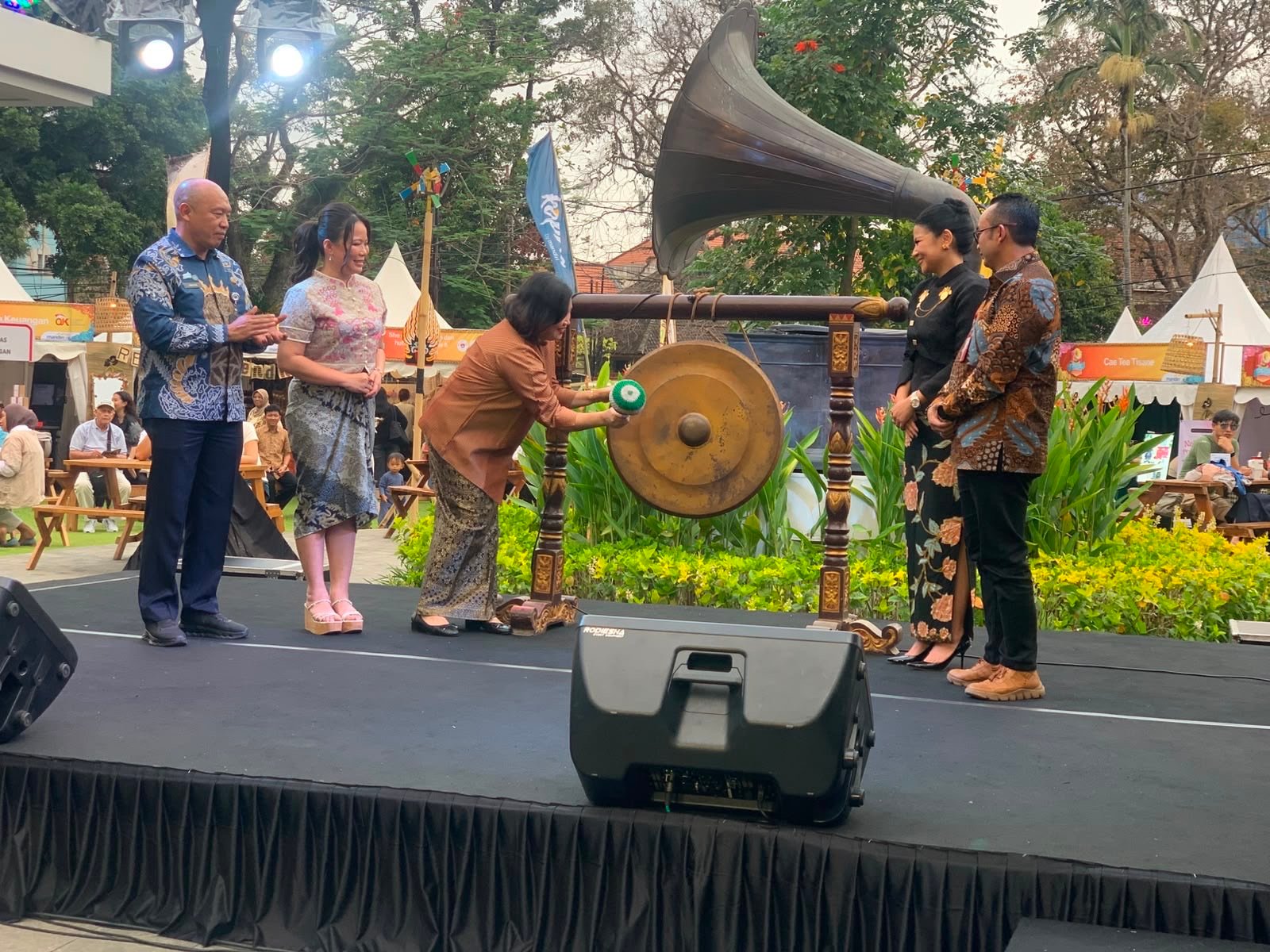 Gubernur Jatim Dorong Tong Tong Night Market Jadi Penggerak Ekonomi Kreatif dan Pariwisata Budaya