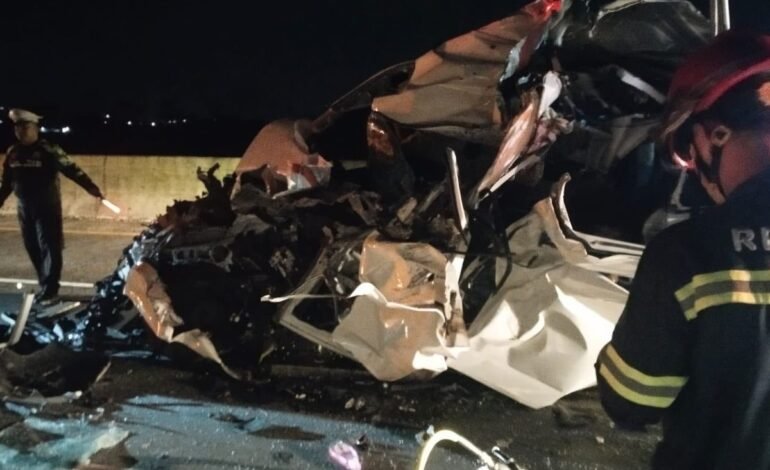 Kecelakaan Maut Tol Pandaan-Malang, 3 Penumpang Hiace Tewas dan 5 Luka-Luka