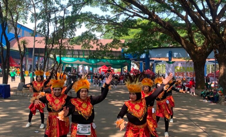 60 Tim Ramaikan Lomba Senam Kreasi PKB di Malang, Latihan Warga hingga UMKM Jadi Sorotan