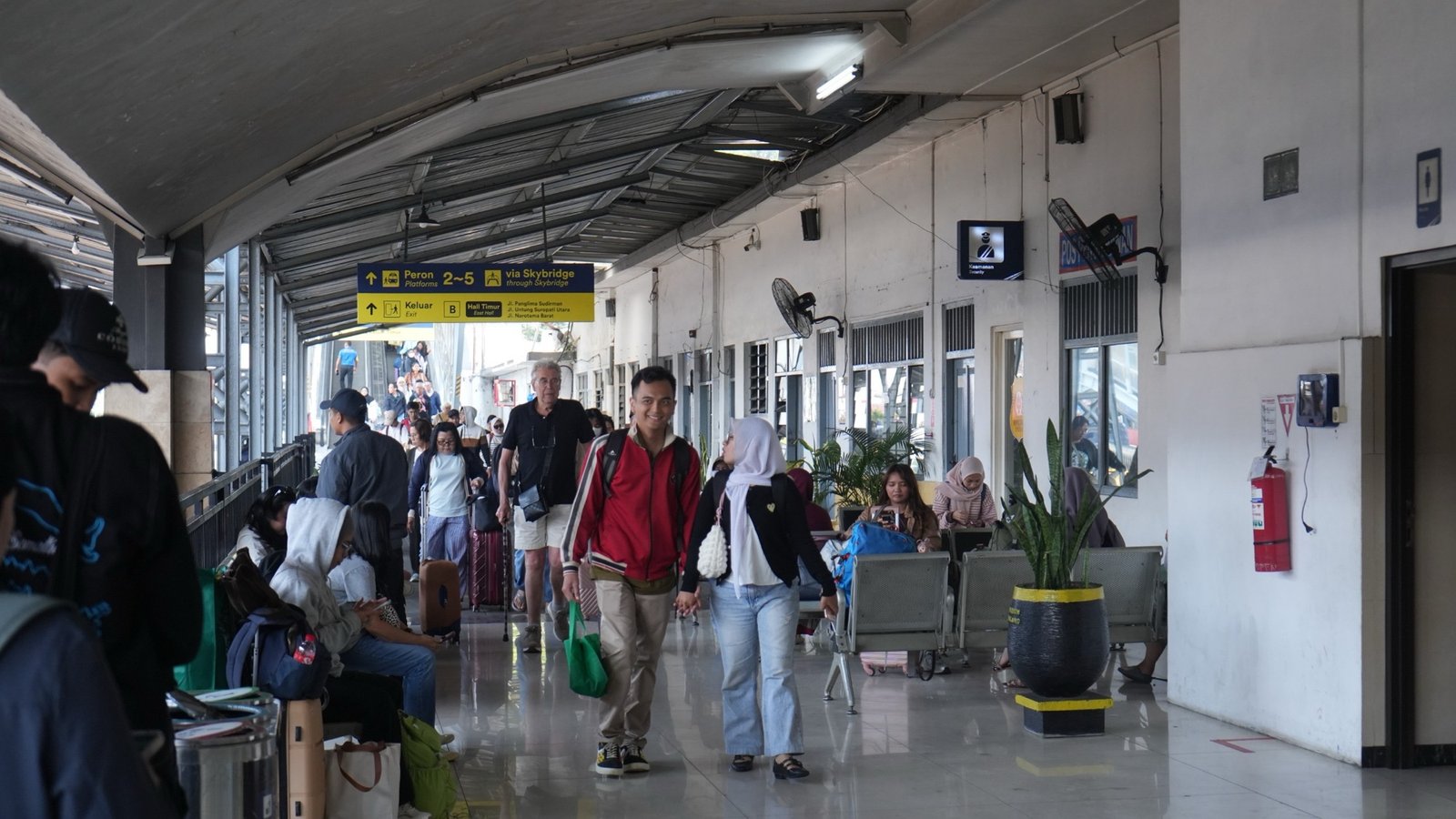 KA Malabar Tujuan Malang Terlambat Hampir 5 Jam, KAI Sebut Imbas Tertemper Truk di Klaten
