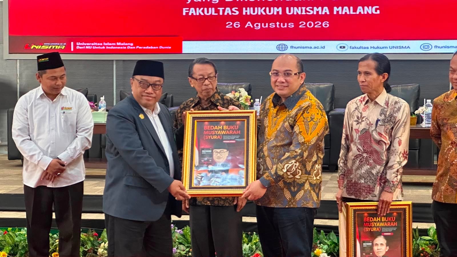 Bedah Buku di Unisma, Rektor Soroti Musyawarah sebagai Jalan Pembentukan UU yang Berpihak pada Publik