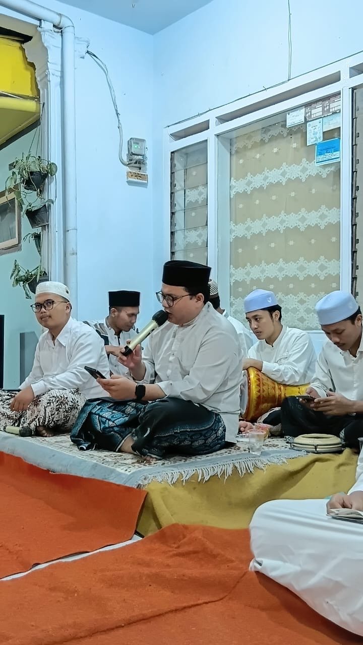Maulid Nabi di RT 8 Gading Kasri, Warga Diajak Buktikan Cinta Rasul Lewat Amalan Nyata