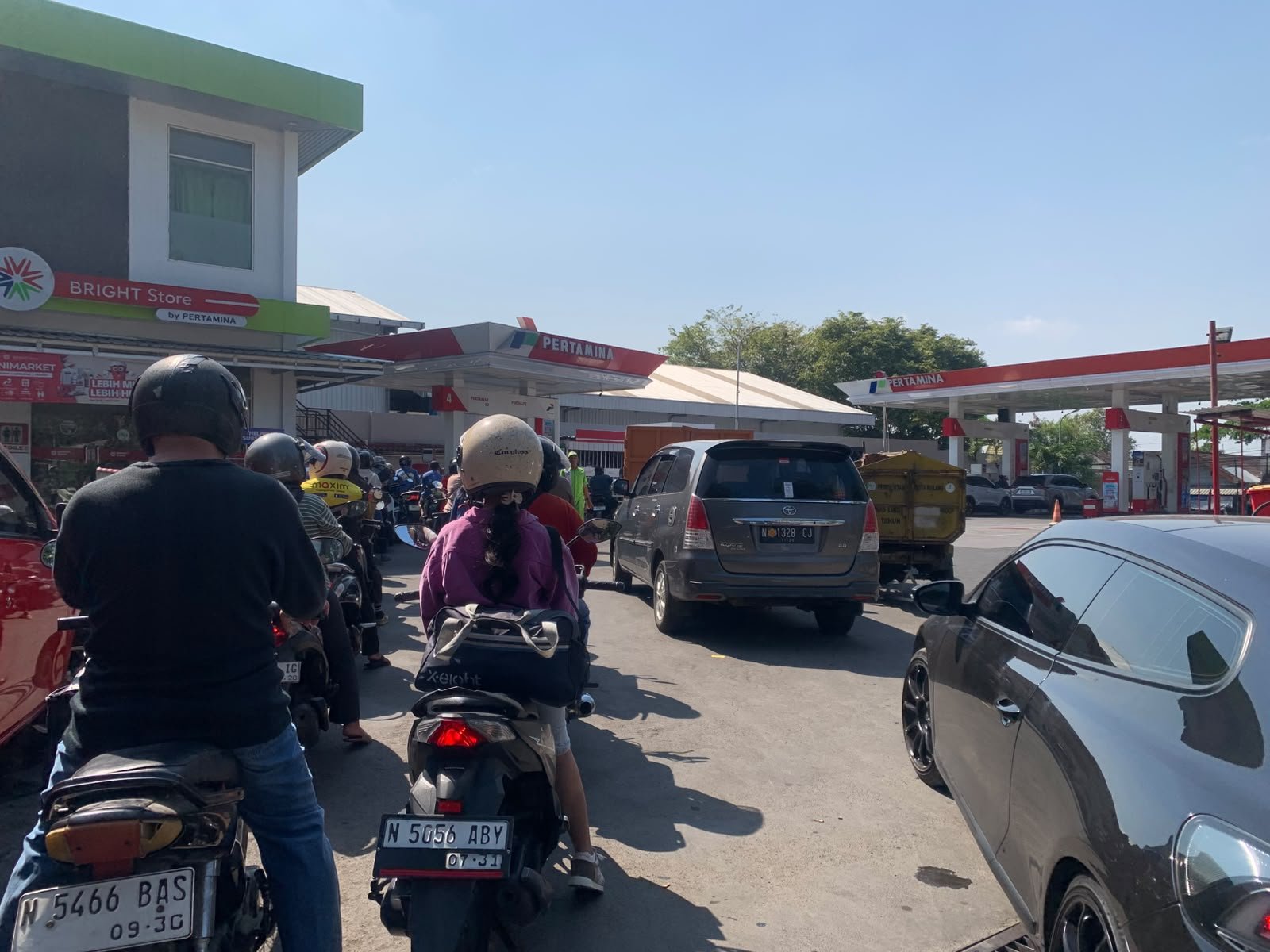 Antrean SPBU Mergan Mengular, Pembelian Pertalite Naik 11 Persen