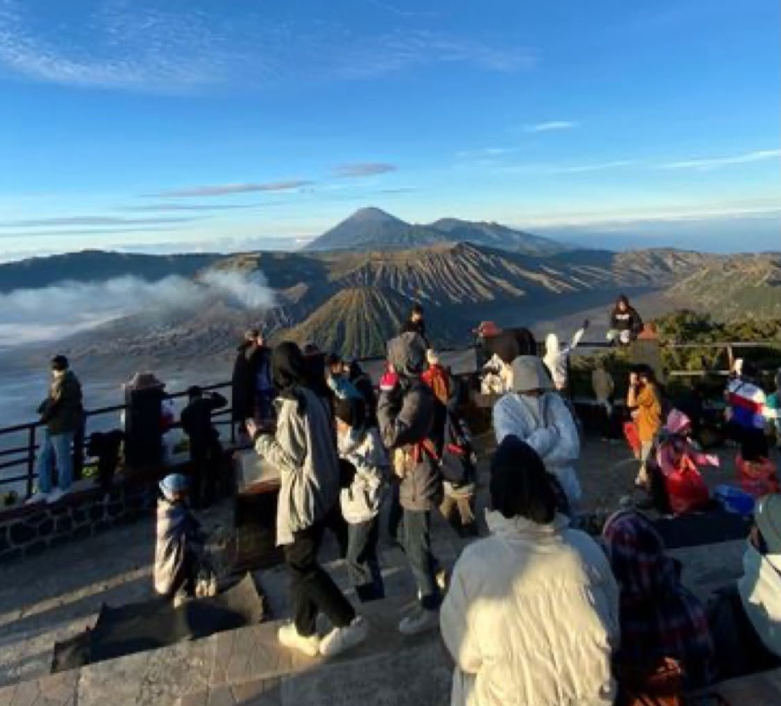 Penanjakan Bromo Dibuka Lagi, Wisatawan Wajib Patuhi Aturan Ini
