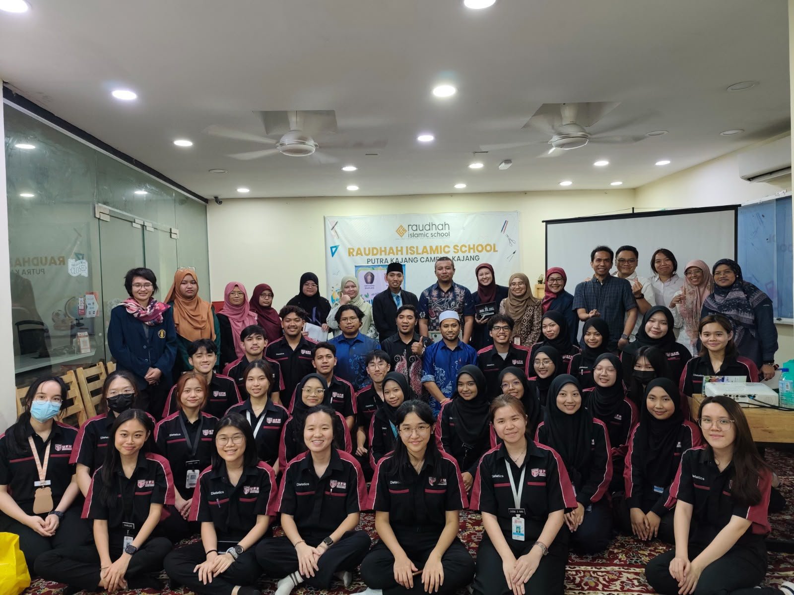 UB dan UPM Edukasi Gizi Seimbang Anak SD di Malaysia Lewat Misi Wira Sihat