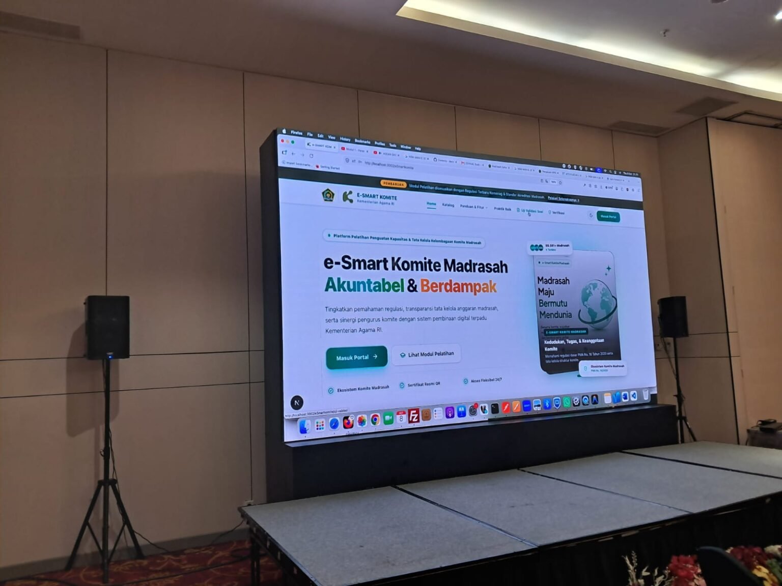 Dosen FITK UIN Malang Beri Materi Program E-Smart