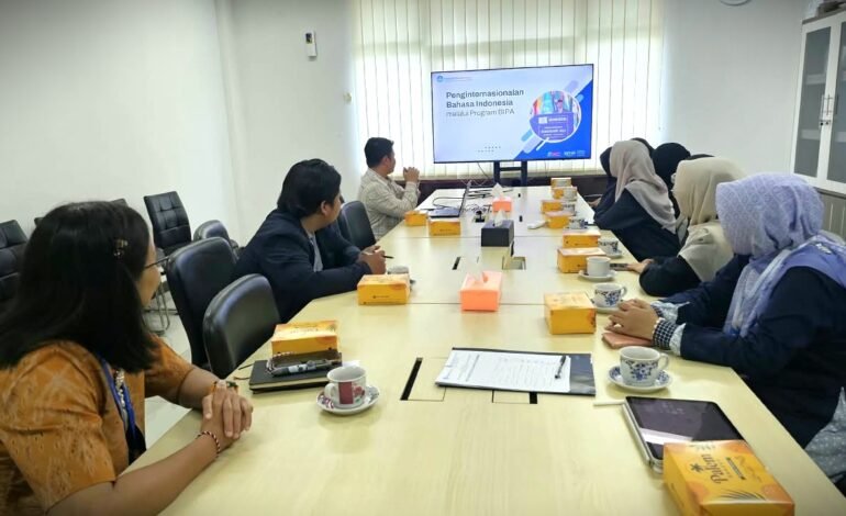 Tujuh Mahasiswa PBA FTIK UIN Malang Ikuti Magang BIPA di Bogor