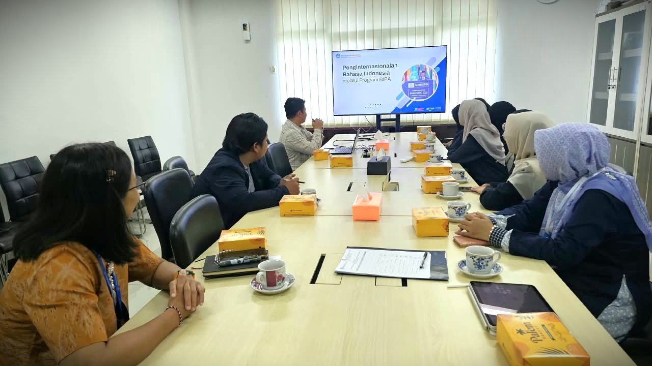 Tujuh Mahasiswa PBA FTIK UIN Malang Ikuti Magang BIPA di Bogor